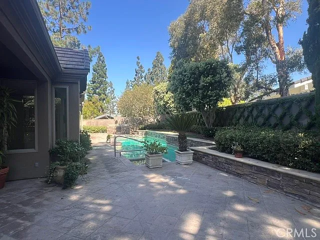 30 Burning Tree Rd — Photo 28
