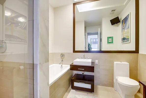 Sold by Compass | media 21