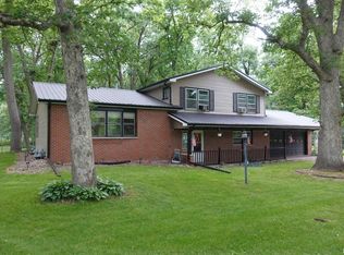 1132 Windcrest Acres, Galesburg, IL 61401