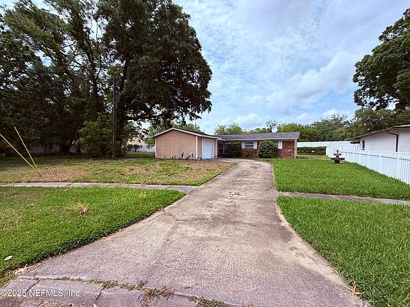 3rd image of 6103 CARRANZA Drive