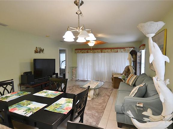 5th image of 4488 Turnberry Ln