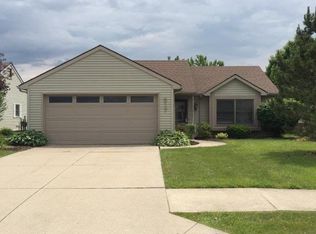 517 Plainfield Dr, Fort Wayne, IN