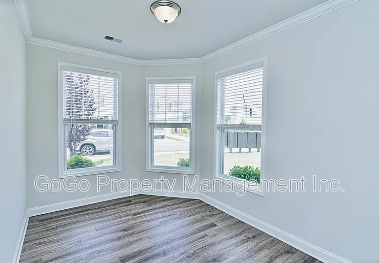 412 Yellow Fox Rd #1 — Photo 5