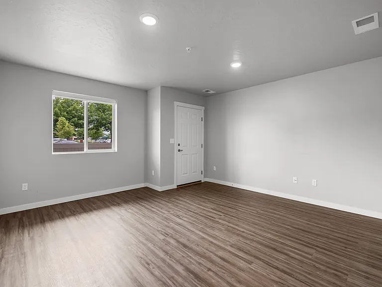 Telluride Apartments — Photo 33