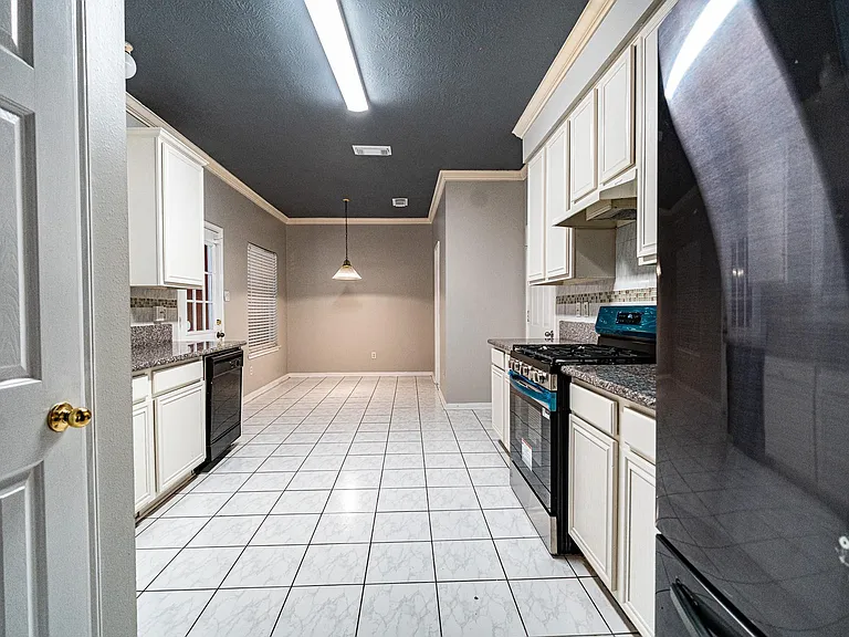 14250 Andrea Way Ln — Photo 8