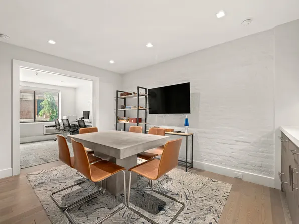 61 Lexington Avenue image 1 of 6