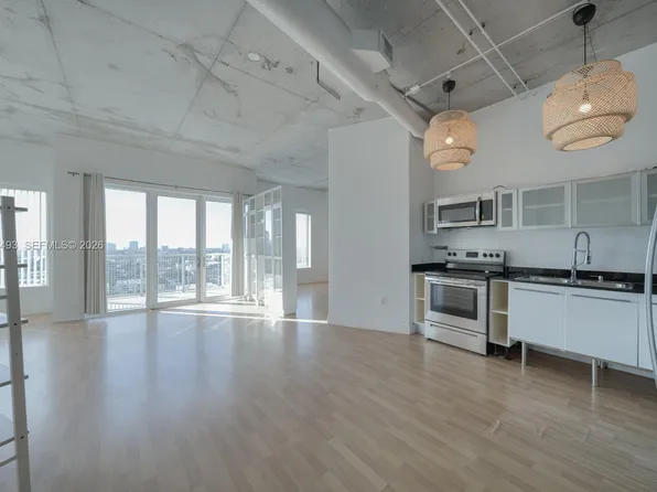 10 SW South River Dr APT 1406, Miami, FL 33130