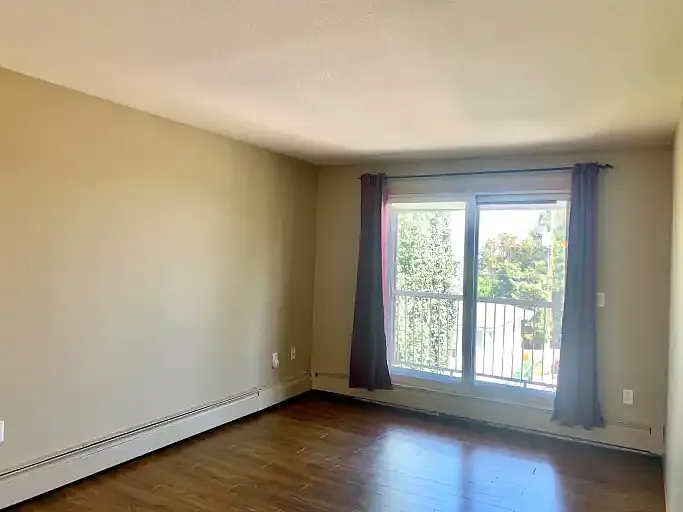 2 bed, 1.0 bath, $1,150 — Photo 4