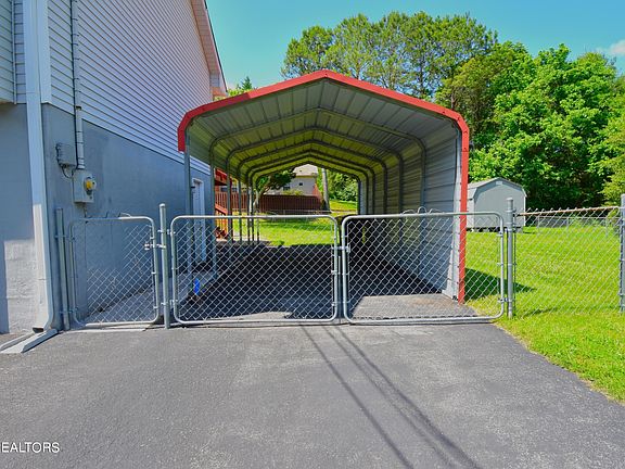3rd image of 5901 Montina Rd