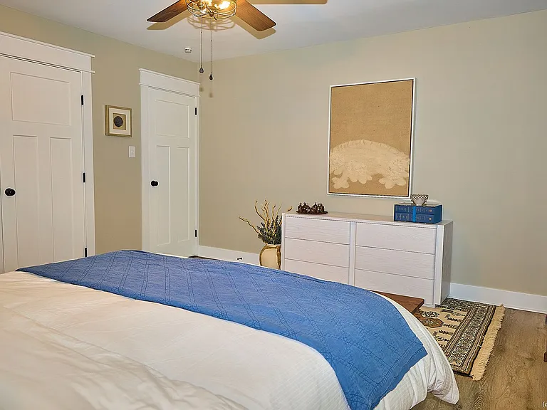 305 Ship Point Rd — Photo 28
