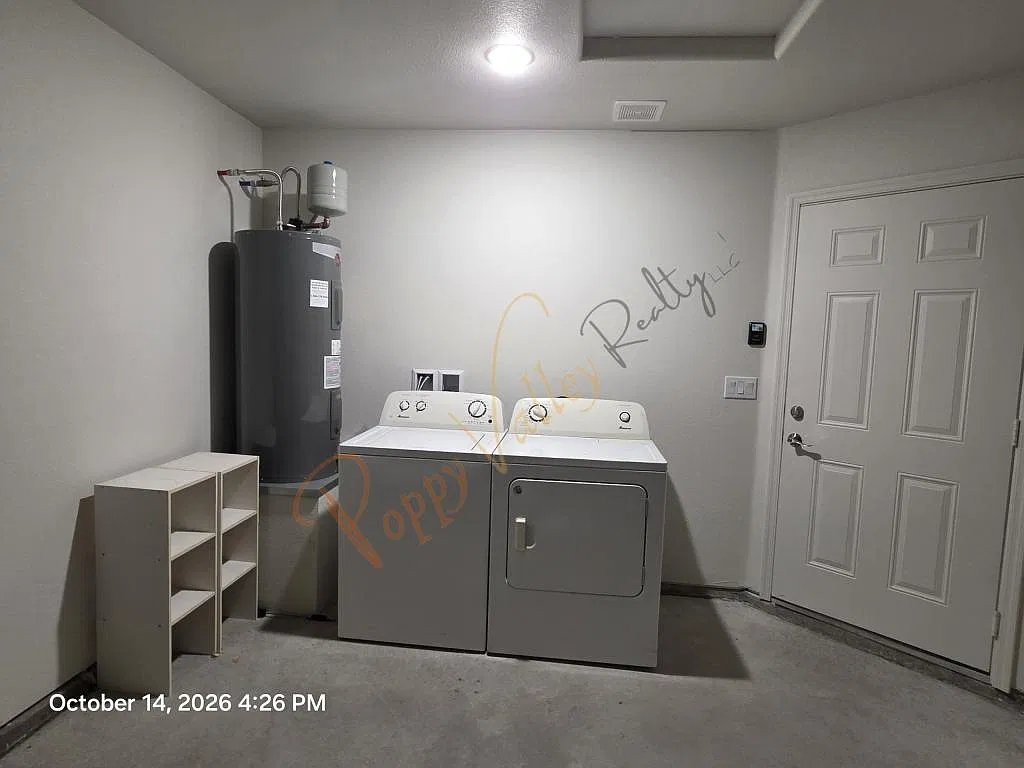 2810 Lass Ave — Photo 2