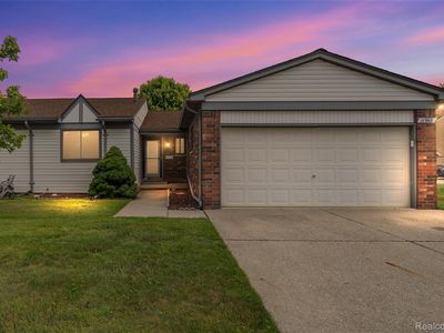 11968 Fifteen Mile Rd #24, Sterling Heights, MI, 48312