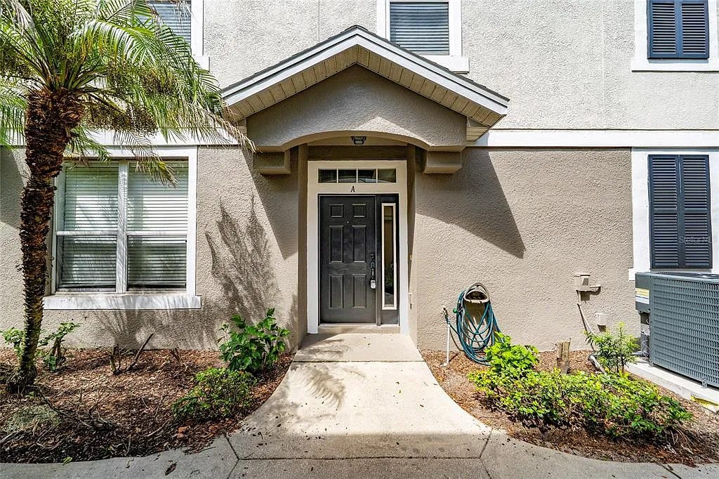 2 bed, 2.0 bath, 1200 sqft, $2,095 — Photo 3