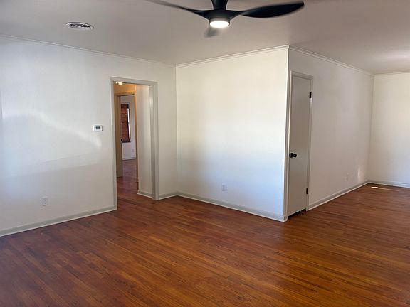 5th image of 709 W Palm St