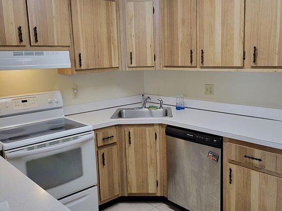 5th image of 130 Lake Pine Cir APT D-1