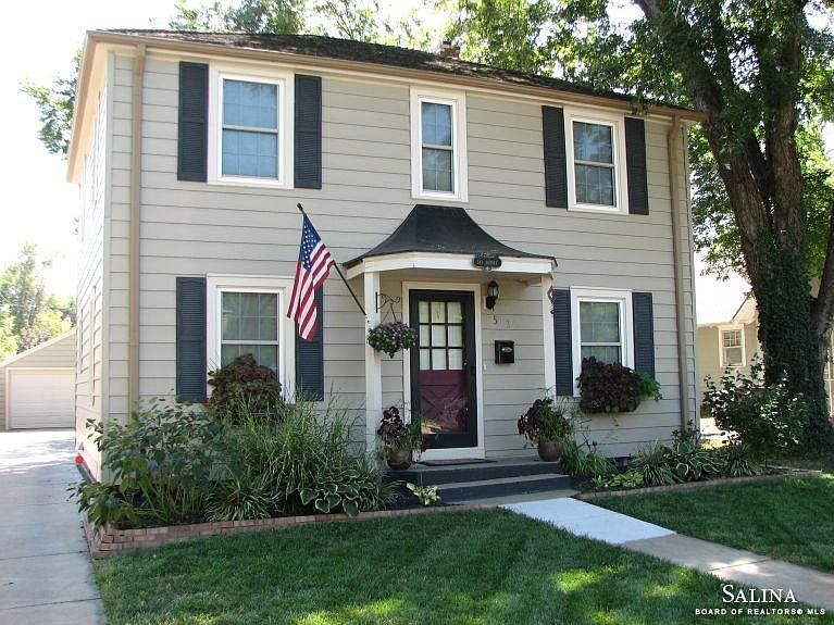 1st image of 513 Sunset Dr