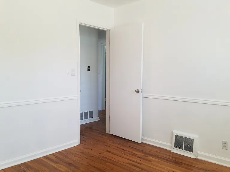 2705 S. Imperial St. — Photo 8