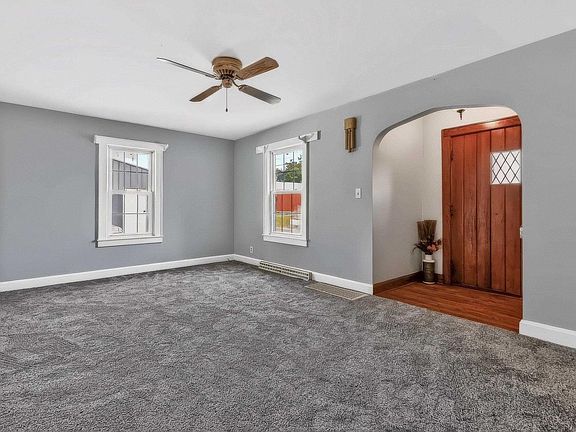5th image of 305 S McCreary St