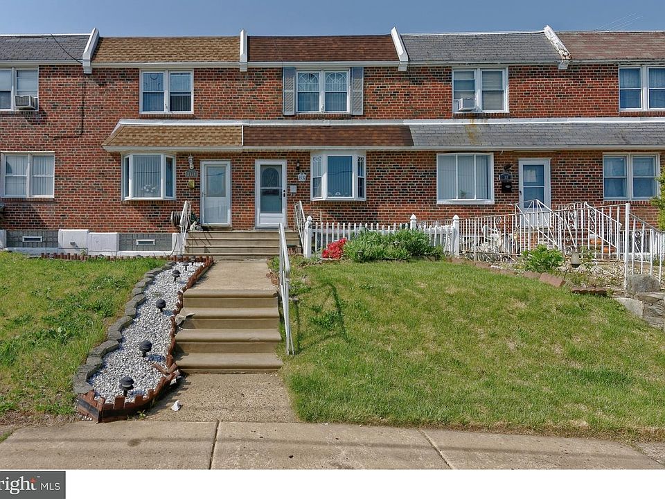 1st image of 2132 Devereaux Ave