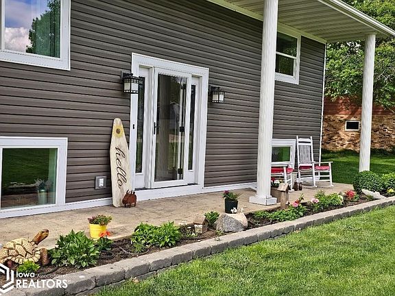 2nd image of 1663 Dorell Dr