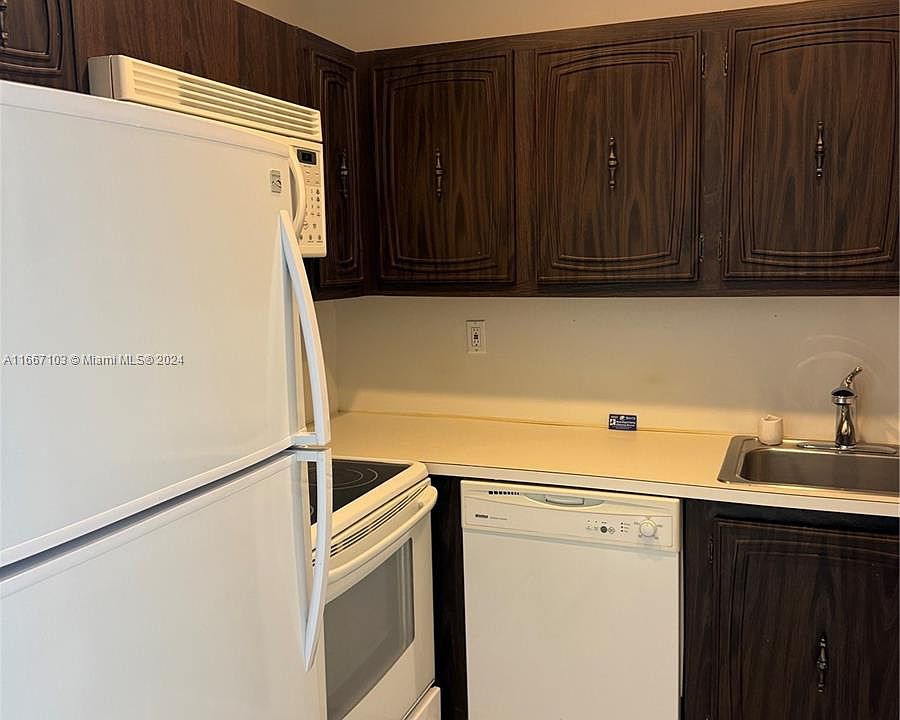 1st image of 1420 Brickell Bay Dr Floor 103