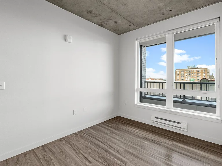 Stadium Apartments — Photo 84