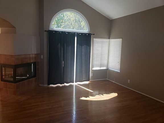 4th image of 1216 Westbrook Dr