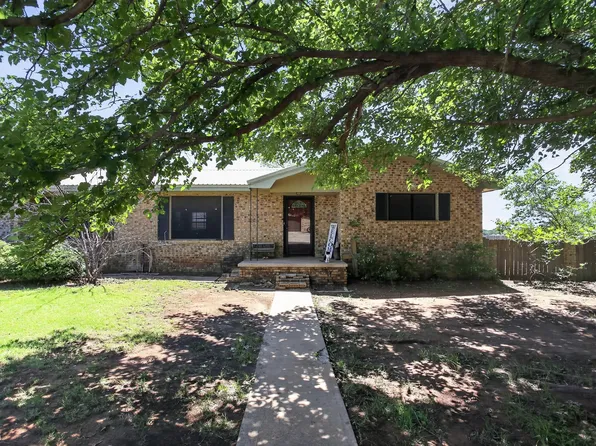 115 Adeeba Ln, Childress, TX 79201