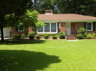 1137 Brookgreen Ct, Camden, SC 29020