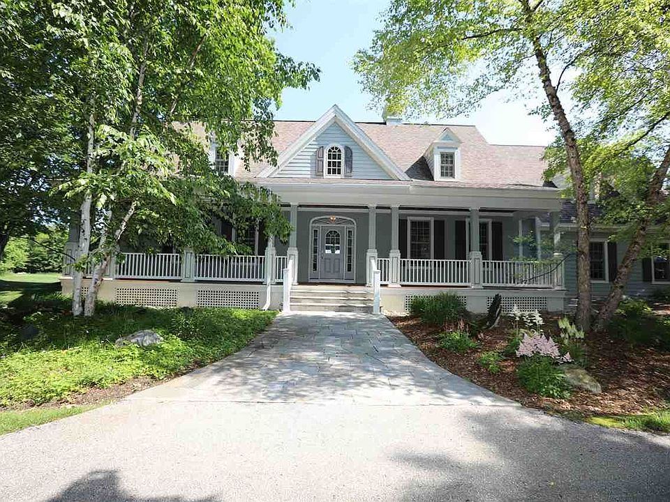 12189 Country Club Dr, Charlevoix, MI 49720 Zillow