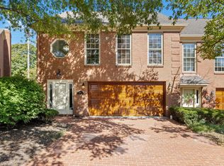 1088 Taborlake Dr, Lexington, KY 40502