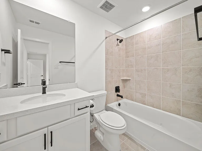 21643 Lampeter River Ln — Photo 30