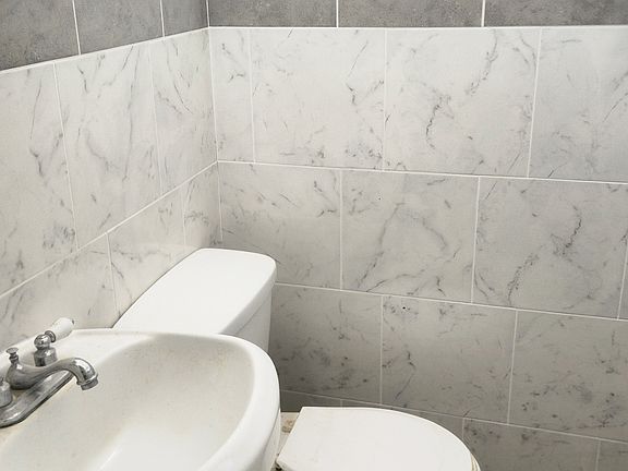 2nd image of 1453 Clinton Ave #1