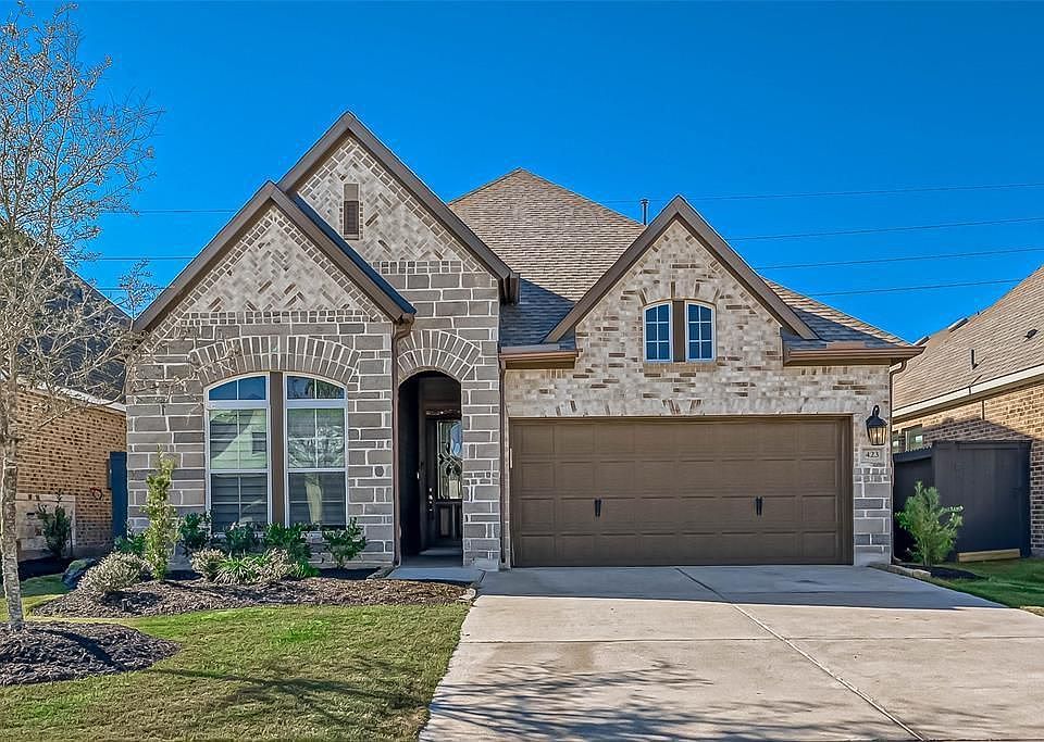 1st image of 423 Jolly Ginger Dr