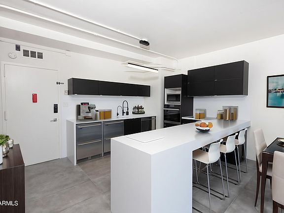 4th image of 4750 N Central Avenue #8P