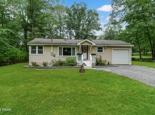 101 Kitty Harker Rd, Dingmans Ferry, PA 18328