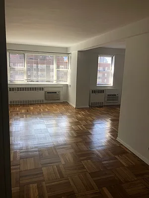 Rented by Punia & Marx Inc. | media 22