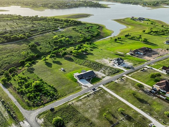 3rd image of 642 Nakishwana Cir
