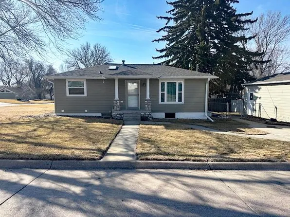 1306 N L St, Broken Bow, NE 68822