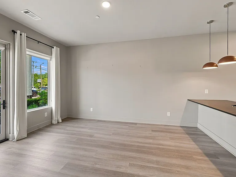 1090 Haysboro Ave #113 — Photo 15