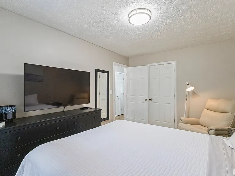43 Richard Allen Dr #B — Photo 7