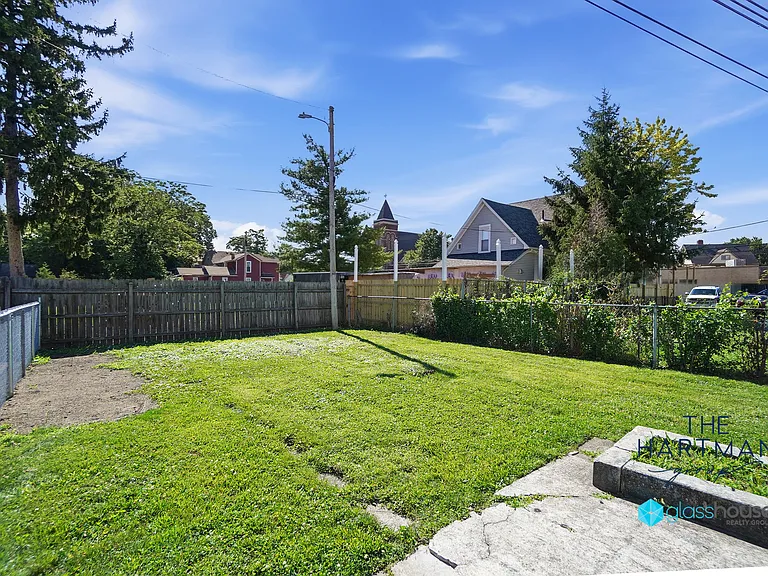 142 S Van Lear St — Photo 24