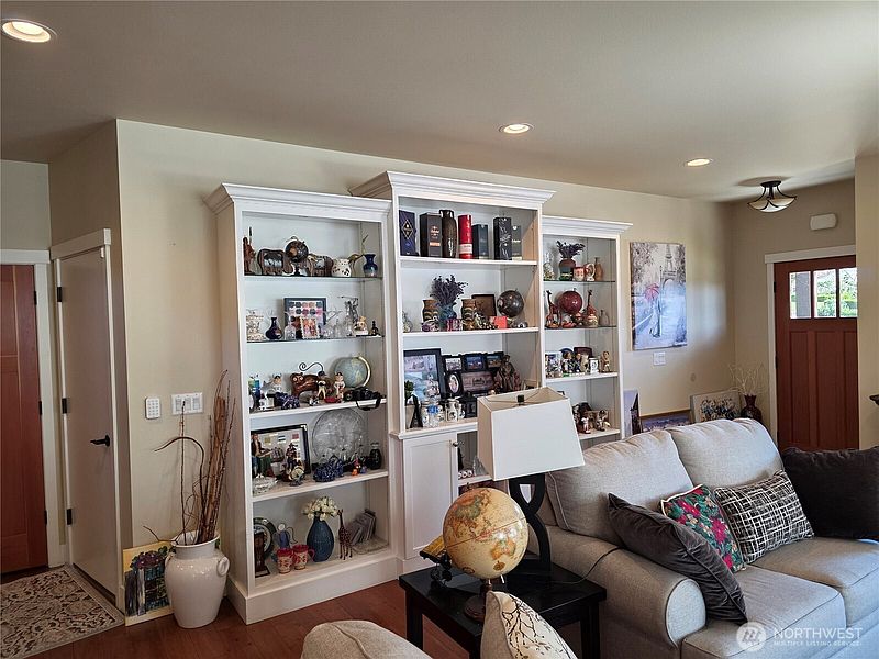 3rd image of 3336 Stonecrop Way