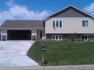 1515 Lokhorst St, Baldwin, WI 54002