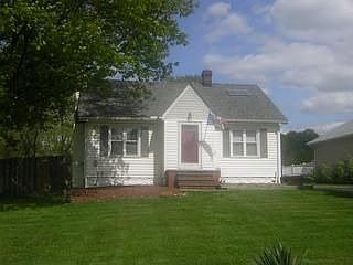 2nd image of 9831 Ridge Rd