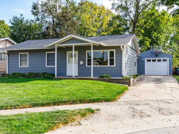 234 17th St, Ames, IA 50010