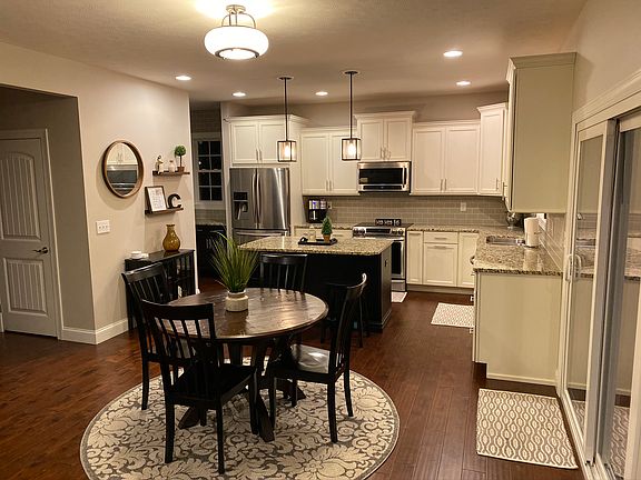 Breakfast/Kitchen