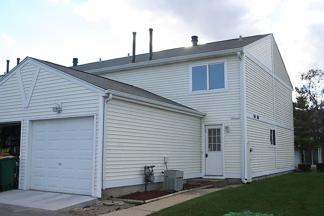367 Meadow Green Ln