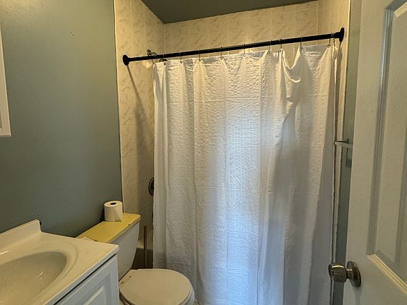 3rd image of 25-22 Seagirt Ave #2