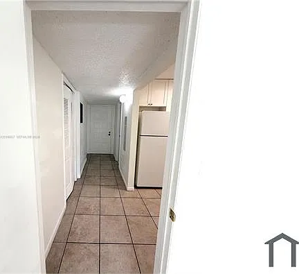 Studio, 600 sqft, $1,400 — Photo 3